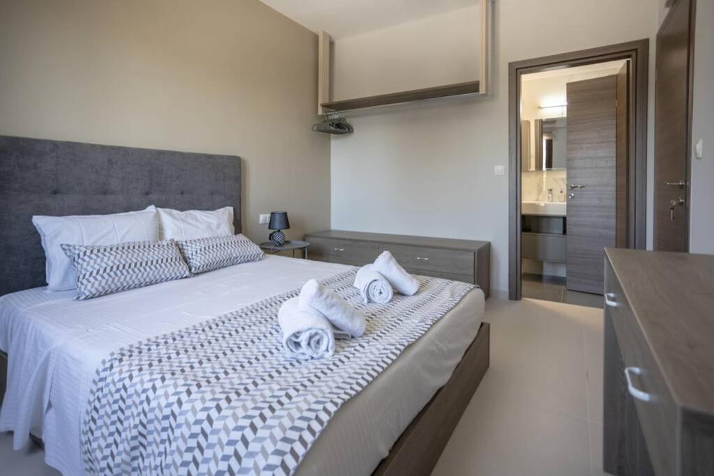 Mela Luxury Apartments Maroulás Exteriér fotografie